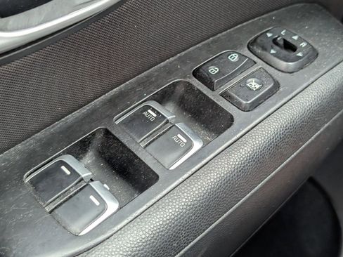 Used 2018 Kia Soul + FWD image 19