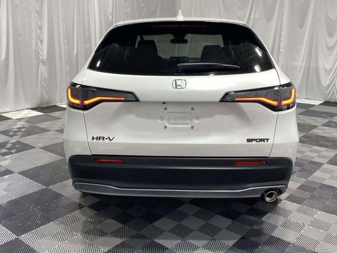 New 2026 Honda HR-V Sport image 3