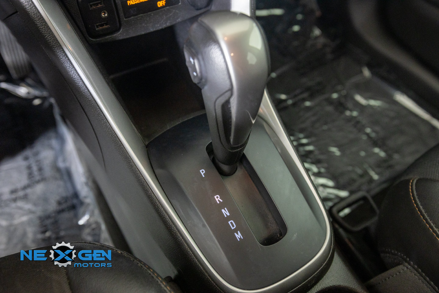 Used 2022 Chevrolet Trax LT w/ Midnight Edition AWD/4WD image 22
