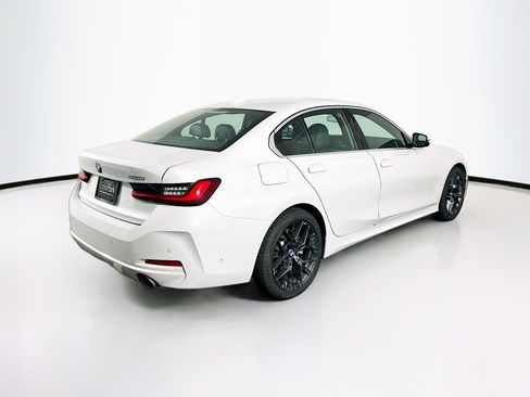 Used 2025 BMW 330i Sedan image 9
