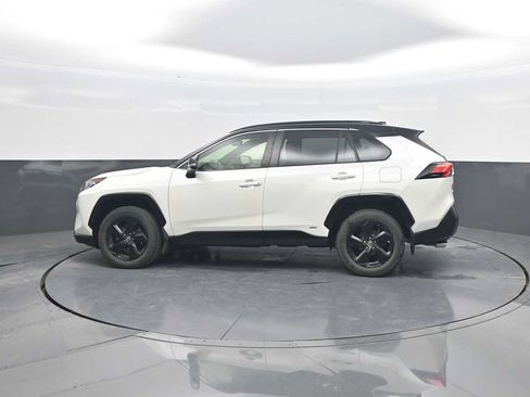 Used 2019 Toyota RAV4 XSE w/ Carpet Mat Package AWD/4WD image 5
