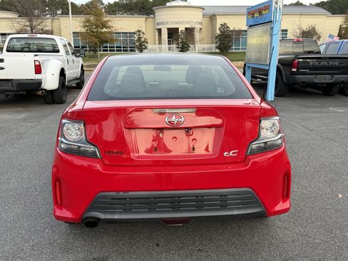 Used 2014 Scion tC image 5