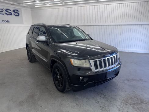 Used 2013 Jeep Grand Cherokee Laredo image 3