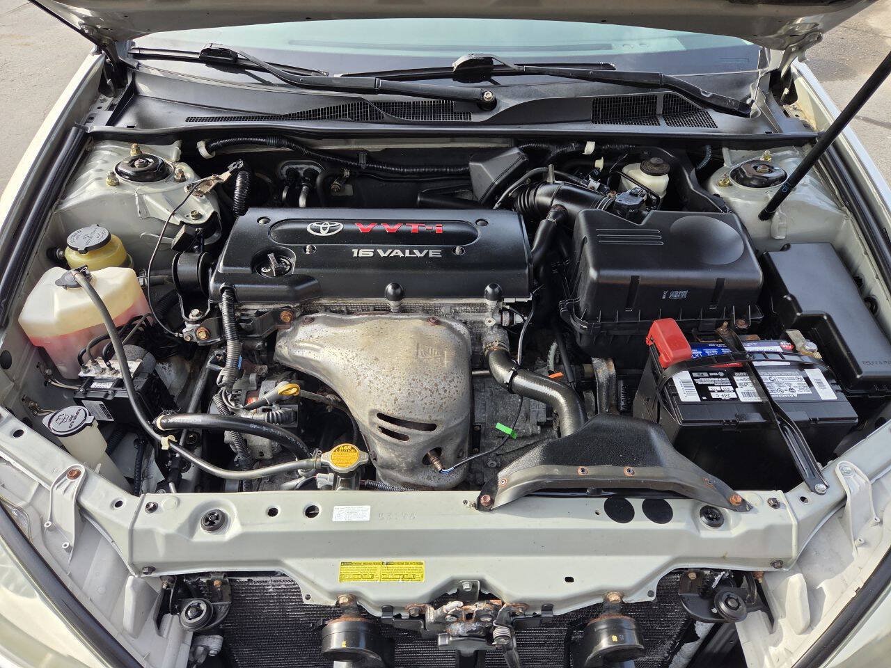 Used 2004 Toyota Camry LE FWD image 8