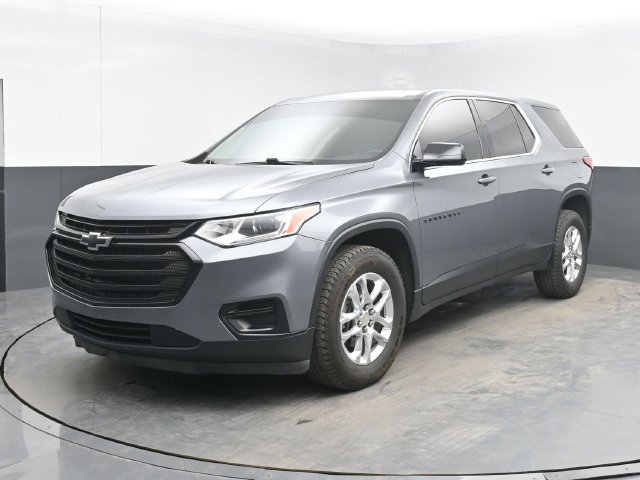 Used 2020 Chevrolet Traverse LS w/ LPO, Blackout Package FWD image 5