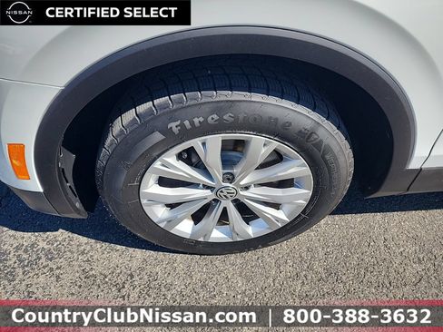 Used 2019 Volkswagen Tiguan S w/ 3rd Row Seat Package AWD/4WD image 31