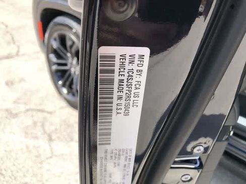 Certified 2024 Jeep Grand Wagoneer L Series II w/ Quick Order Packagew 28T AWD/4WD image 33