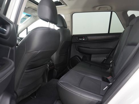 Used 2016 Subaru Outback 2.5i Limited image 18