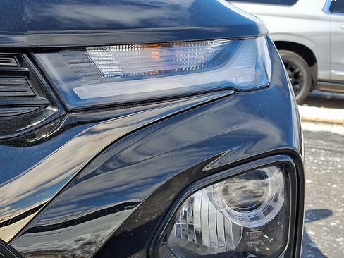 Used 2023 Chevrolet TrailBlazer RS w/ Sun and Liftgate Package image 9