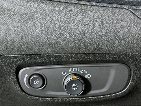 Used 2025 Buick Encore GX Preferred image 17