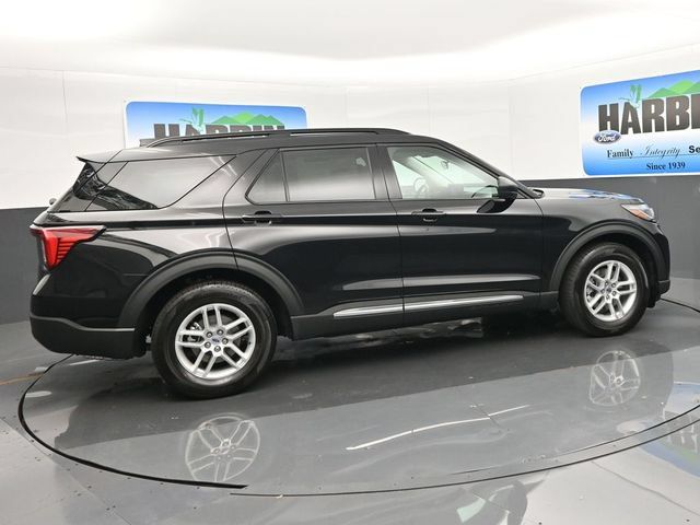New 2025 Ford Explorer Active w/ Active Comfort Package RWD image 6