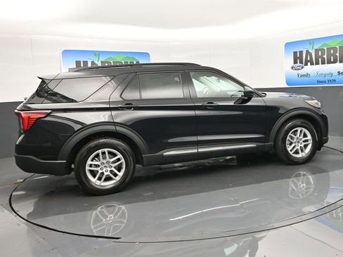 New 2025 Ford Explorer Active w/ Active Comfort Package image 6