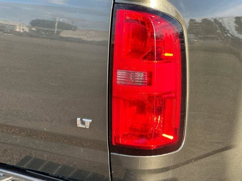 Used 2018 Chevrolet Colorado LT image 30