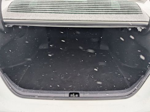 Used 2023 Toyota Camry SE image 13