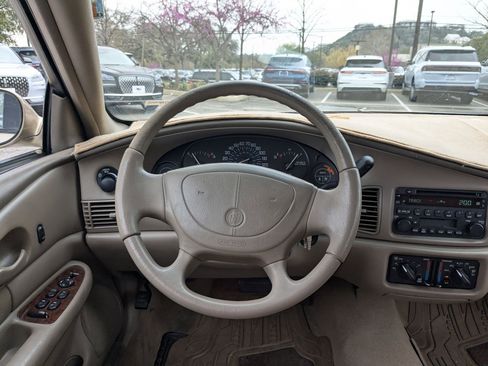 Used 2004 Buick Century Custom image 19