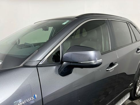 Used 2021 Toyota RAV4 Limited AWD/4WD image 12