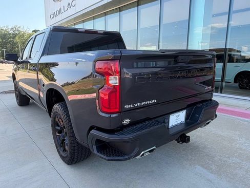 Used 2023 Chevrolet Silverado 1500 RST w/ Z71 Off-Road Package AWD/4WD image 2