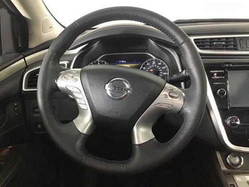 Used 2018 Nissan Murano Platinum image 11