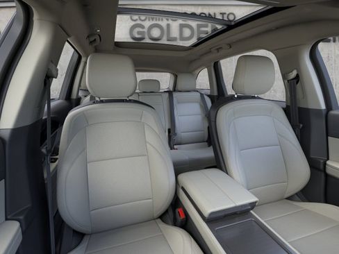 New 2026 Lincoln Nautilus Premier w/ Equipment Group 102A AWD/4WD image 10