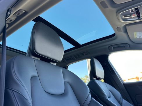 Used 2023 Volvo XC60 T8 Core image 17