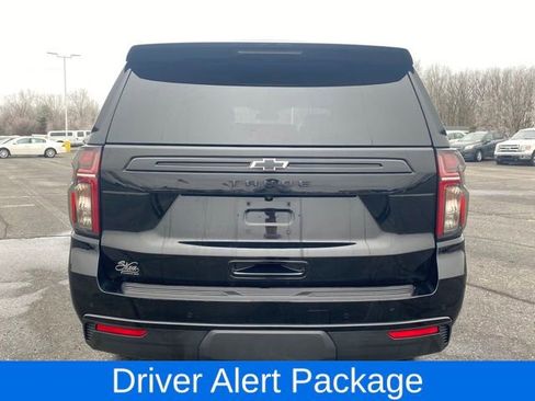 Used 2023 Chevrolet Tahoe Z71 w/ Luxury Package image 3