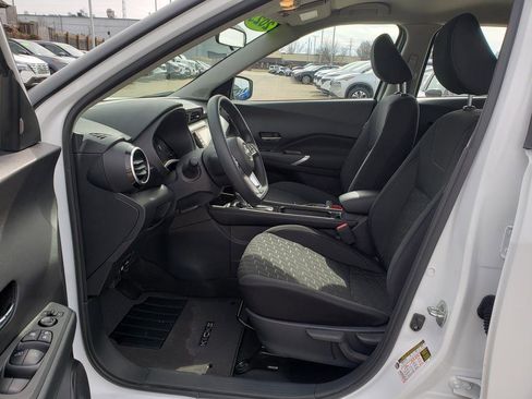 Used 2023 Nissan Kicks SV image 31