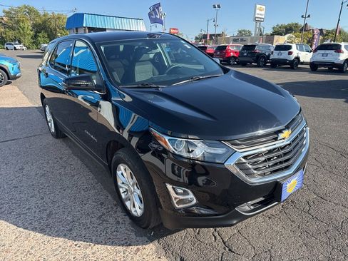 Used 2018 Chevrolet Equinox LT image 4