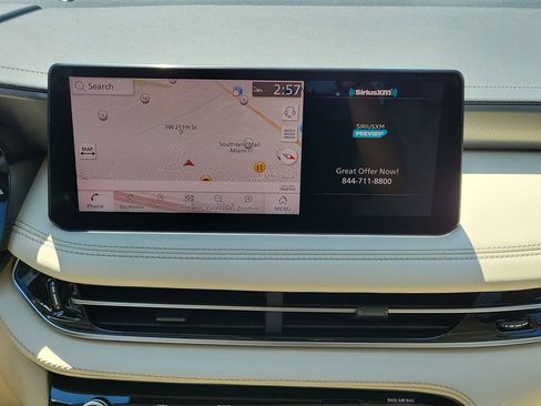 Used 2025 INFINITI QX60 Luxe w/ Lighting Package (N94) image 18