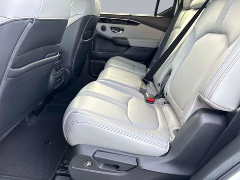 Certified 2024 Honda Pilot Touring image 16