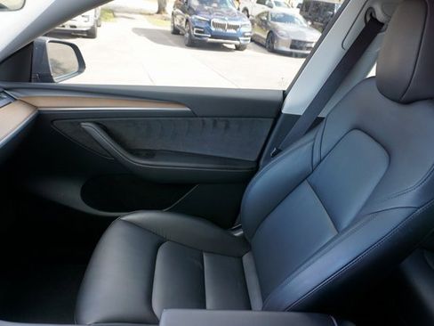 Used 2023 Tesla Model Y Long Range image 20