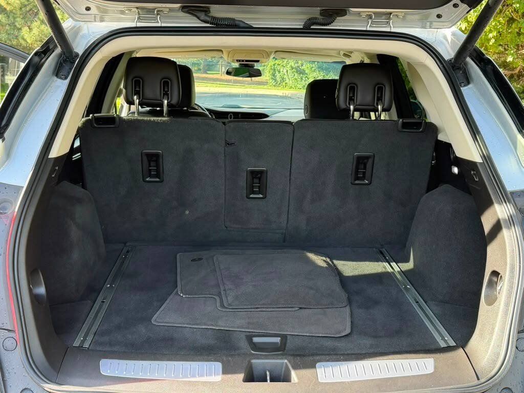 Used 2019 Cadillac XT5 Luxury AWD/4WD image 16