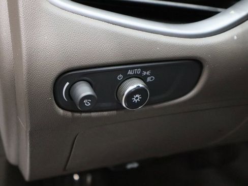 Used 2022 Chevrolet Malibu LT image 18