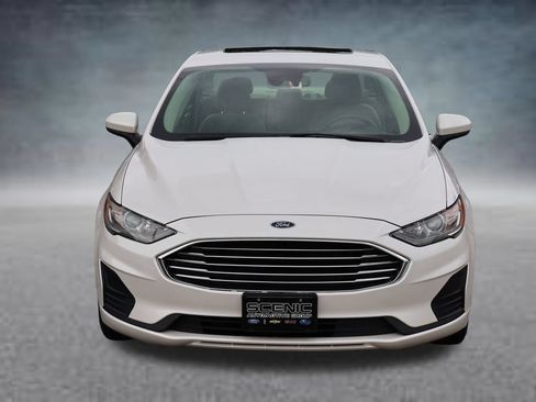 Used 2019 Ford Fusion SE FWD image 25