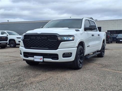 Used 2025 RAM 1500 Big Horn image 25