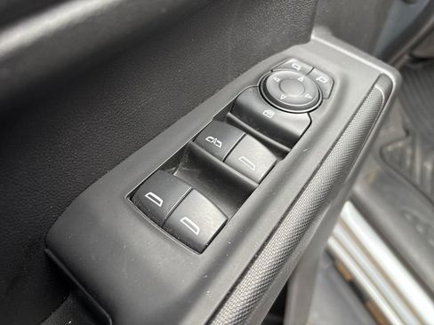 Used 2024 Chevrolet Silverado 1500 Custom image 15