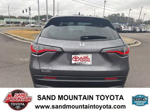 Used 2024 Honda HR-V LX image 4