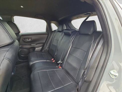 Used 2023 Honda HR-V Sport image 17