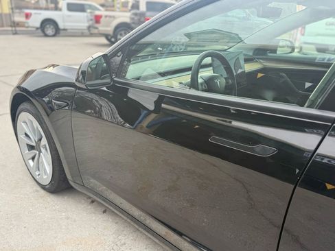 Used 2022 Tesla Model 3 Standard Range image 11