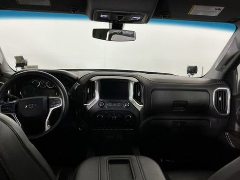 Used 2020 Chevrolet Silverado 1500 LT Trail Boss w/ Midnight Edition AWD/4WD image 22