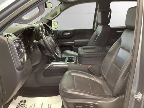 Used 2020 Chevrolet Silverado 1500 LTZ w/ LTZ Premium Package image 9