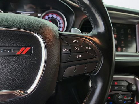 Used 2016 Dodge Challenger R/T Scat Pack w/ Driver Convenience Group RWD image 21