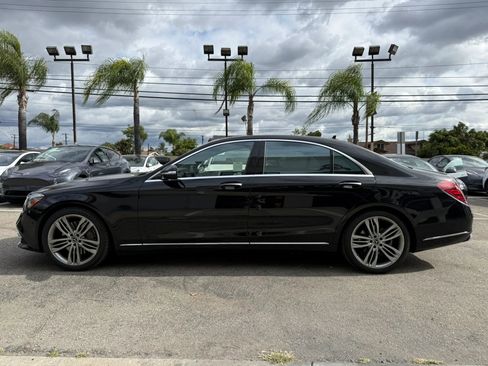 Used 2019 Mercedes-Benz S 560 Sedan image 4