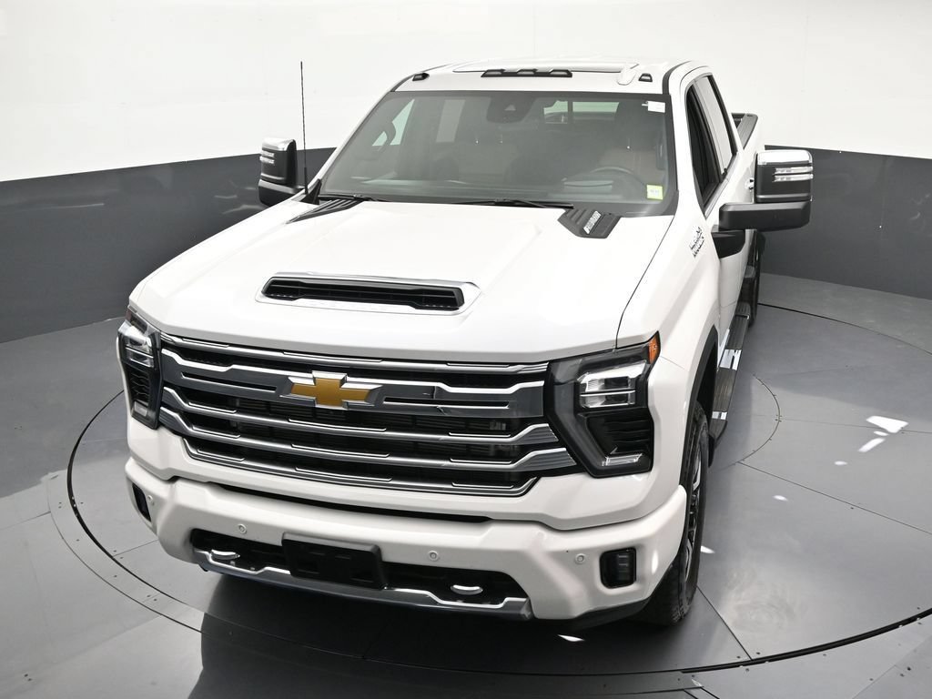 Certified 2025 Chevrolet Silverado 3500 High Country AWD/4WD image 22