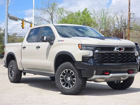 New 2026 Chevrolet Silverado 1500 ZR2 AWD/4WD image 2