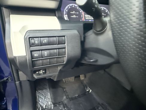 Used 2024 Toyota Tacoma TRD Off-Road image 13