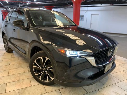 Used 2022 MAZDA CX-5 AWD 2.5 S w/ Premium Package image 2