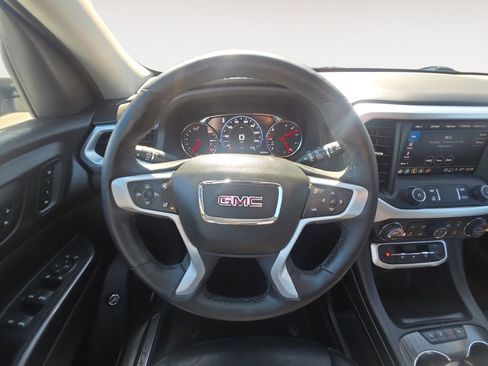 Certified 2023 GMC Acadia SLT w/ Technology Package AWD/4WD image 12