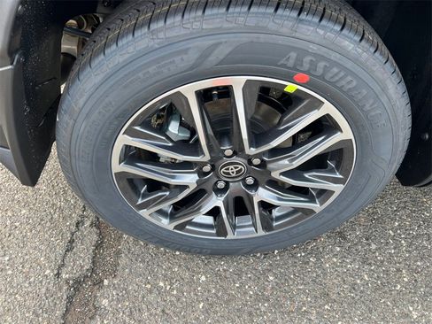 New 2026 Toyota Corolla Cross XLE image 19