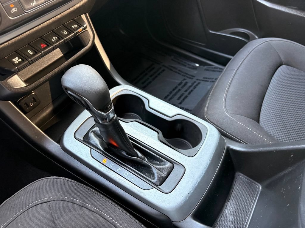 Used 2022 Chevrolet Colorado LT w/ Safety Package RWD image 20