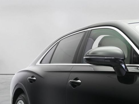 Used 2023 Bentley Flying Spur V8 AWD/4WD image 35